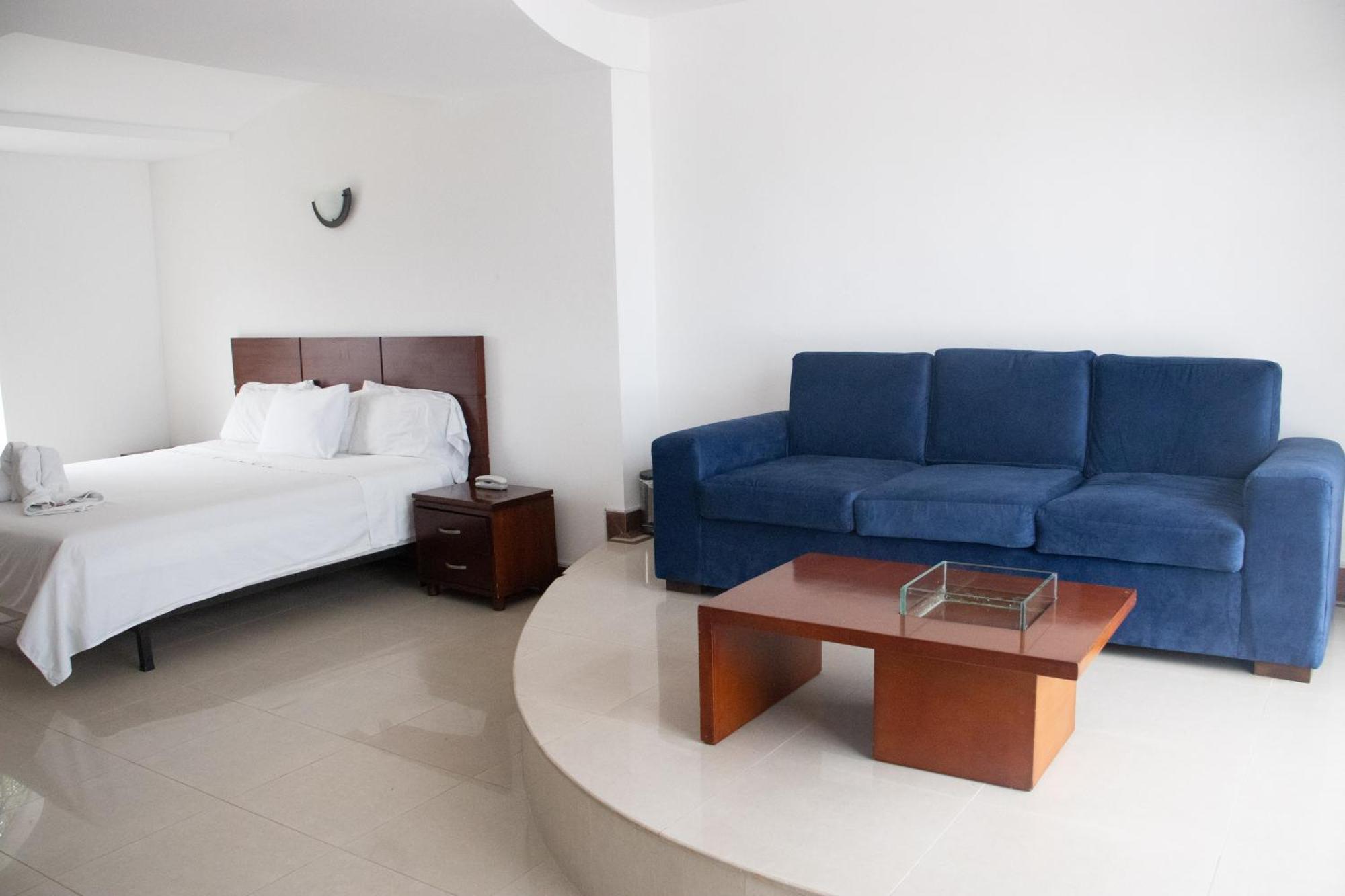 Hotel El Castillo Chinauta Εξωτερικό φωτογραφία