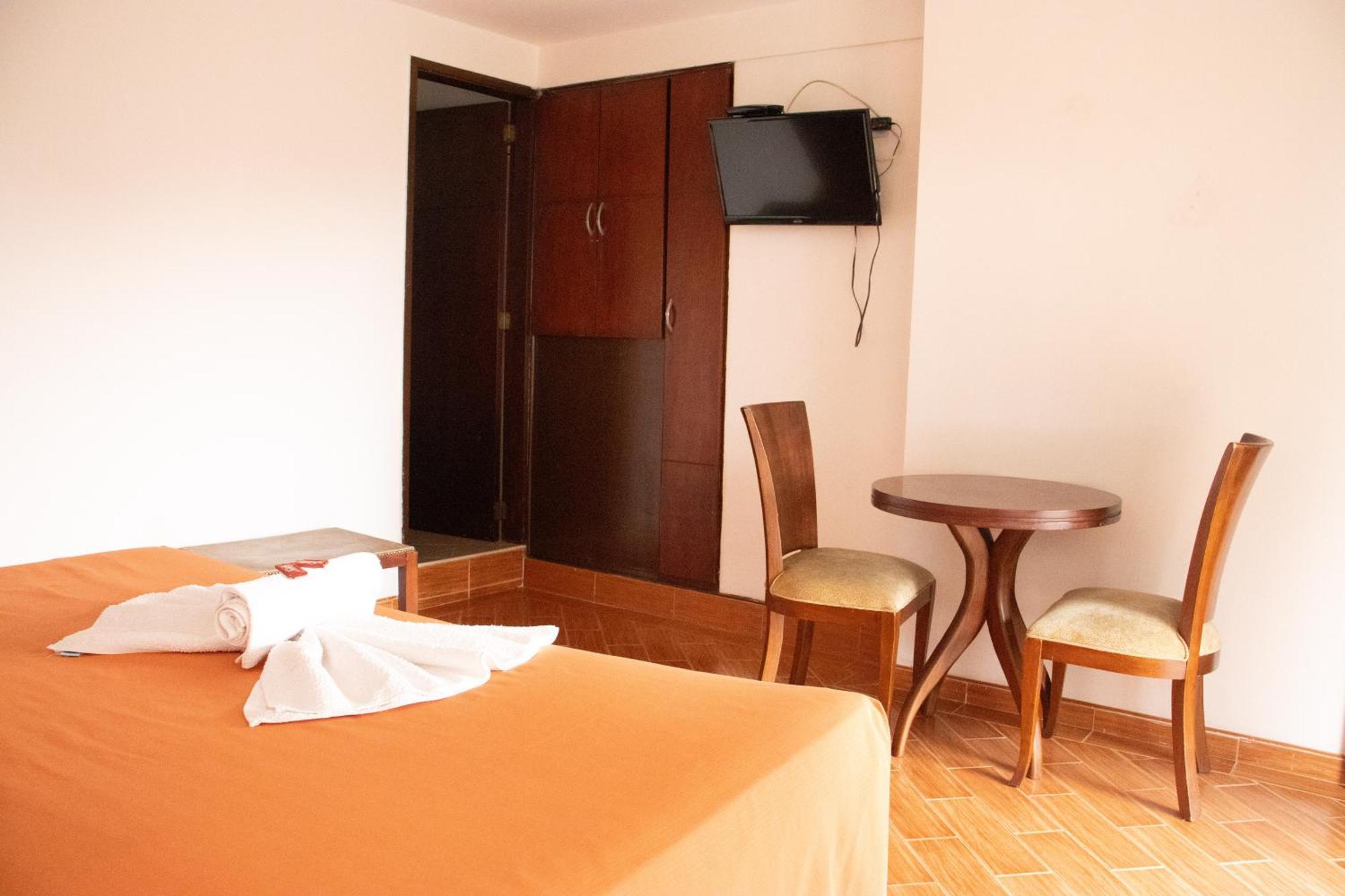 Hotel El Castillo Chinauta Εξωτερικό φωτογραφία