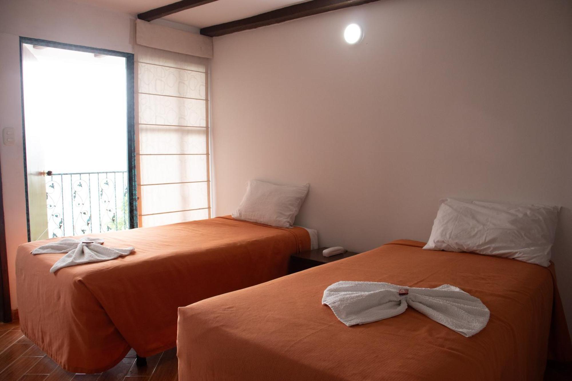 Hotel El Castillo Chinauta Εξωτερικό φωτογραφία
